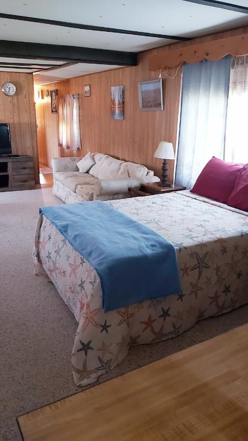 Hills Motel & Marina Александрия-Бей Экстерьер фото
